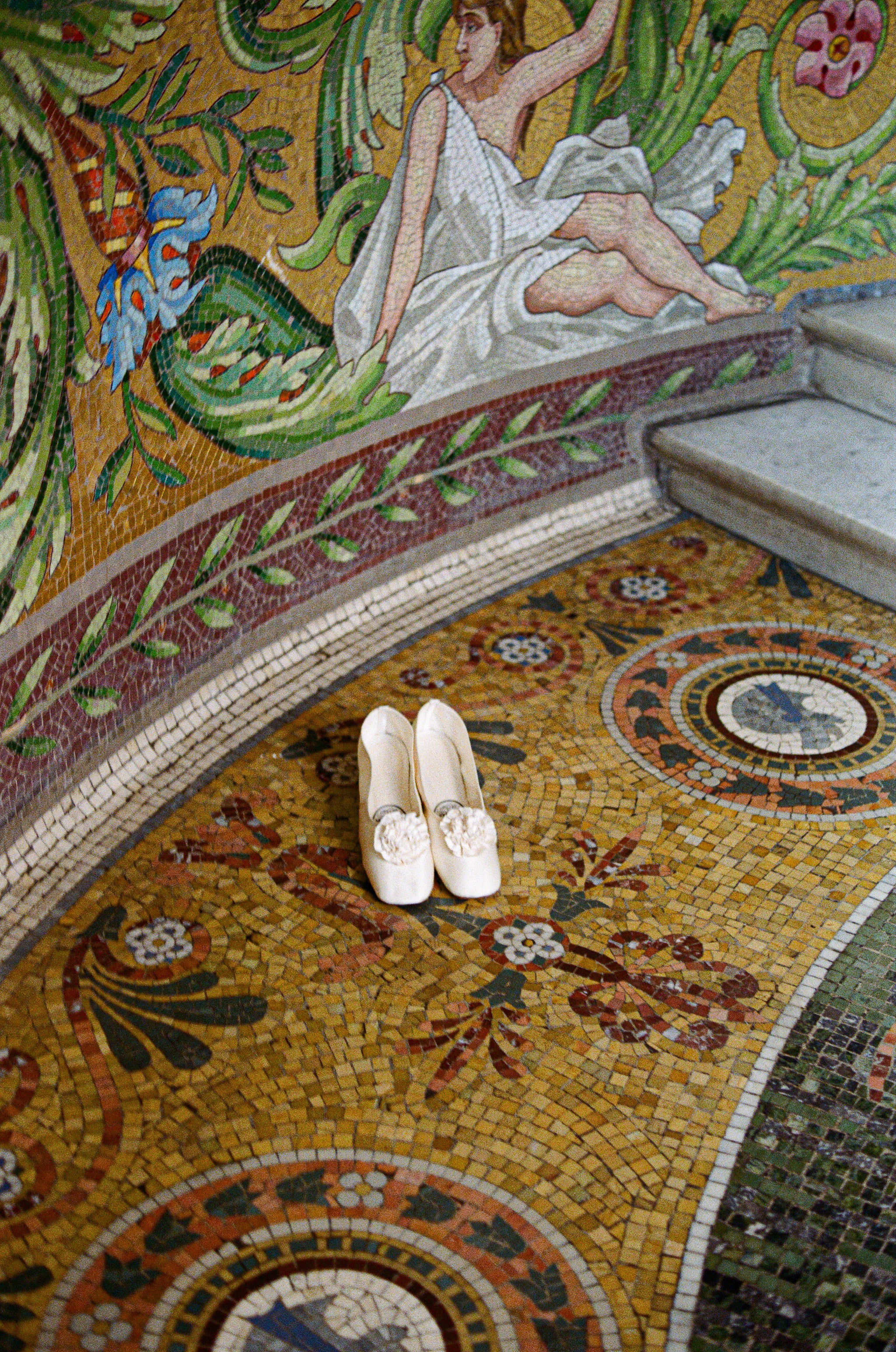 Souliers Dulion, ivory